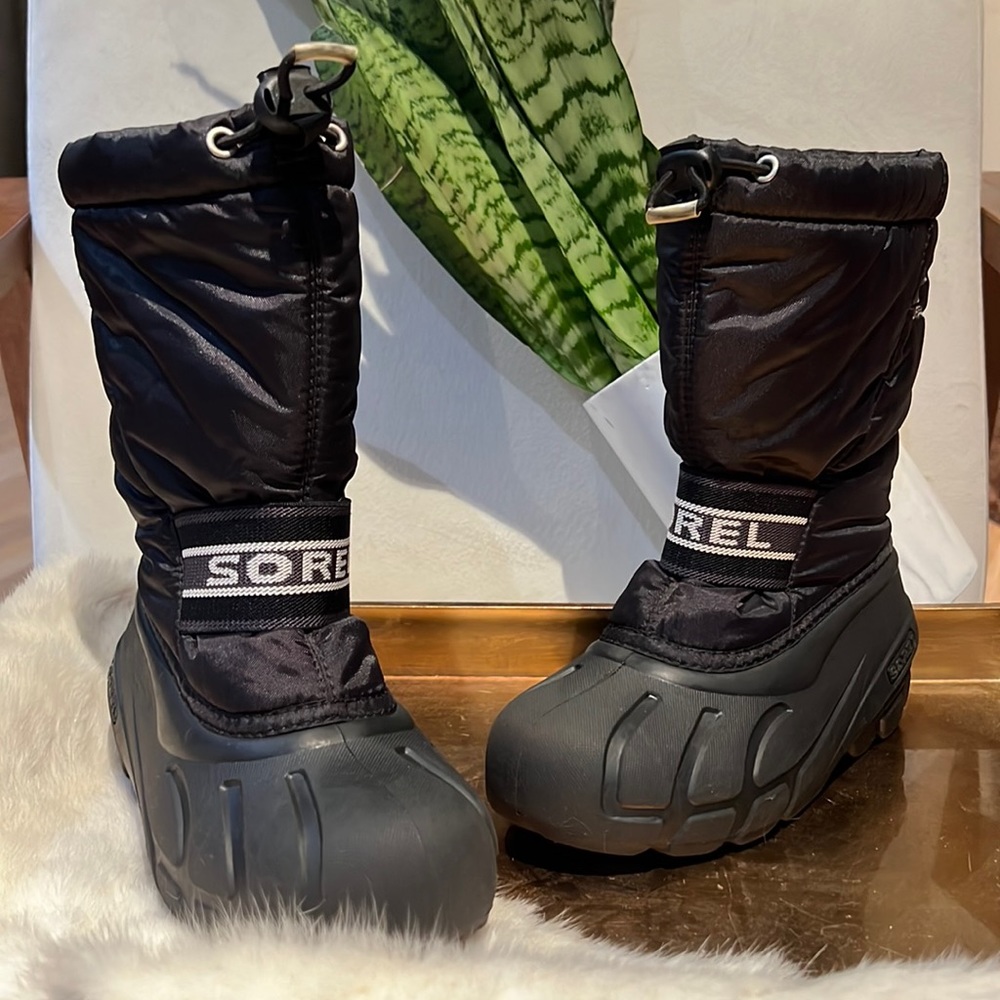 Sorel Winter Boots Youth Cub NY1799-011 Black Snow Boots Waterproof Lined Size 2